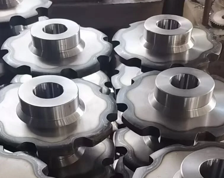 Piñón metálico para cadena transportadora industrial