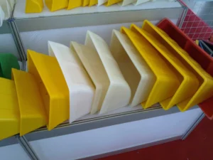 cangilones plásticos elevadores en diferentes colores