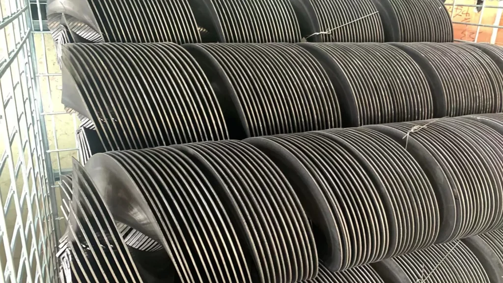 Vuelo helicoidal continuo Q235 apilado para exportación industrial