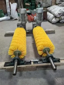 Limpiador de cepillo rotativo para cinta transportadora