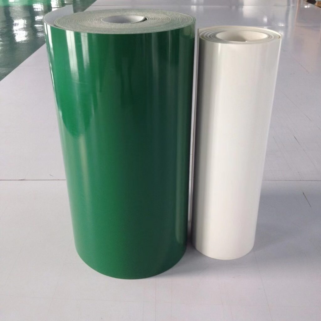 Rollos empaquetados de banda elevadora PVC para transporte vertical industrial