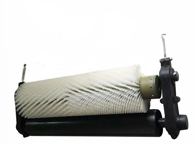 Cepillo cilíndrico blanco para limpieza de bandas transportadoras