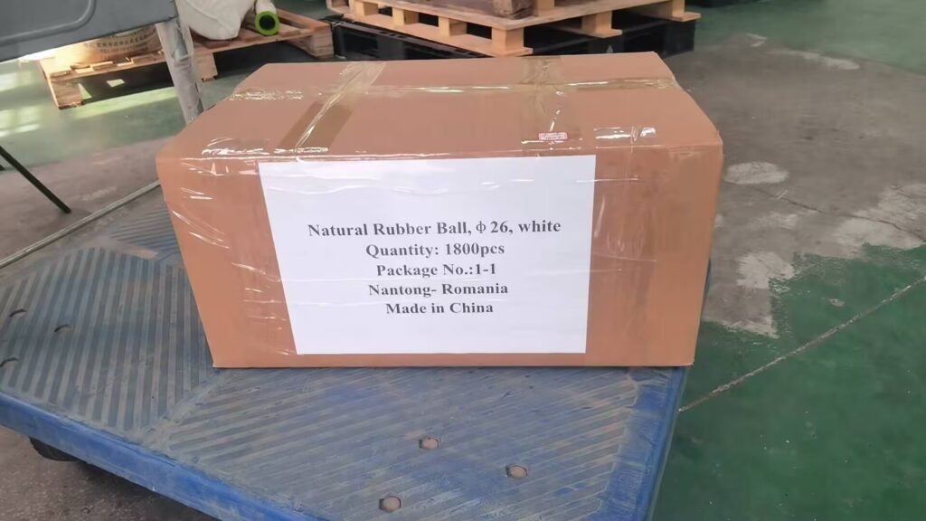 1800 bolas de goma para limpieza, empaquetadas para rumanía