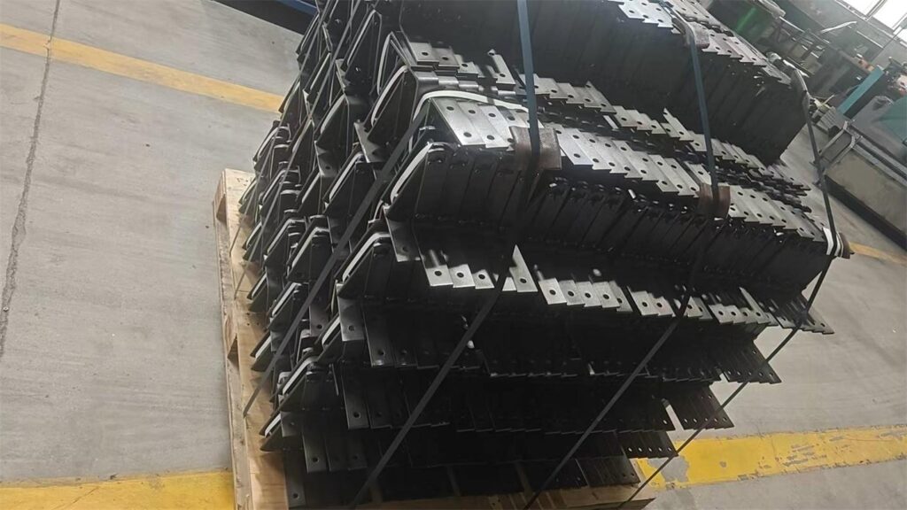 Lote de producción de cadenas transportadoras GLF100 para Colombia