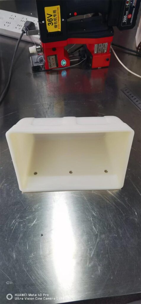 Cangilón tipo D9x6NZ de fondo profundo fabricado en nylon reforzado